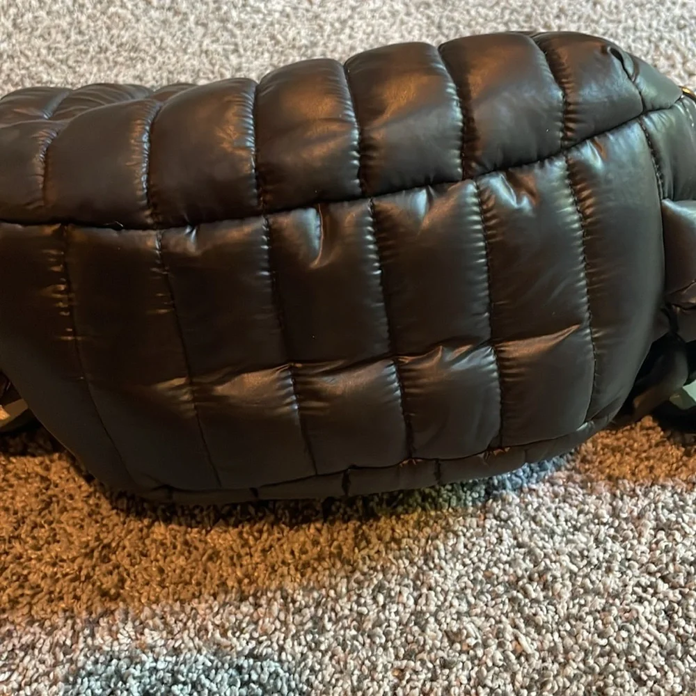 Think Royln | Kelsie Braided Quiled Nylon Hobo Bag. Black. - Picture 8 of 12